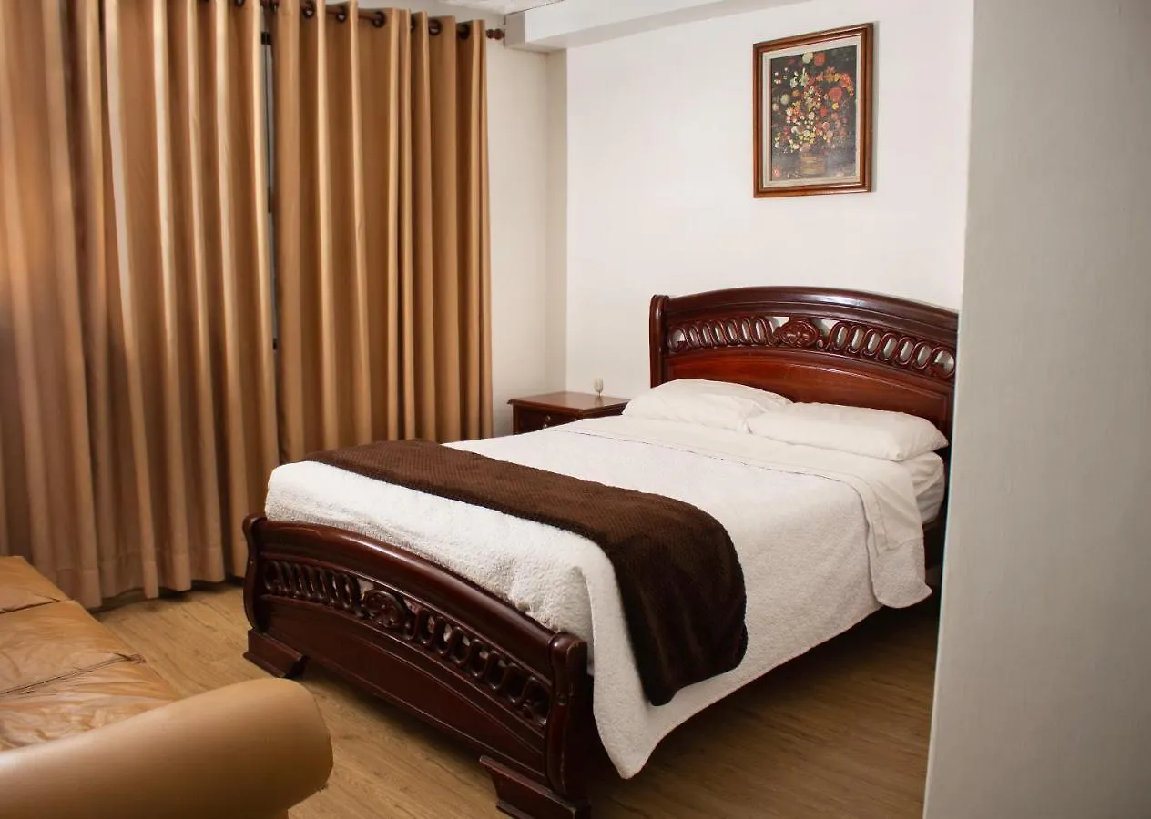 Hotel Cisne كوينكا الإكوادور